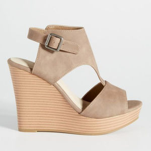 Maurices Beth Stacked Heel | Sz 9M | Taupe